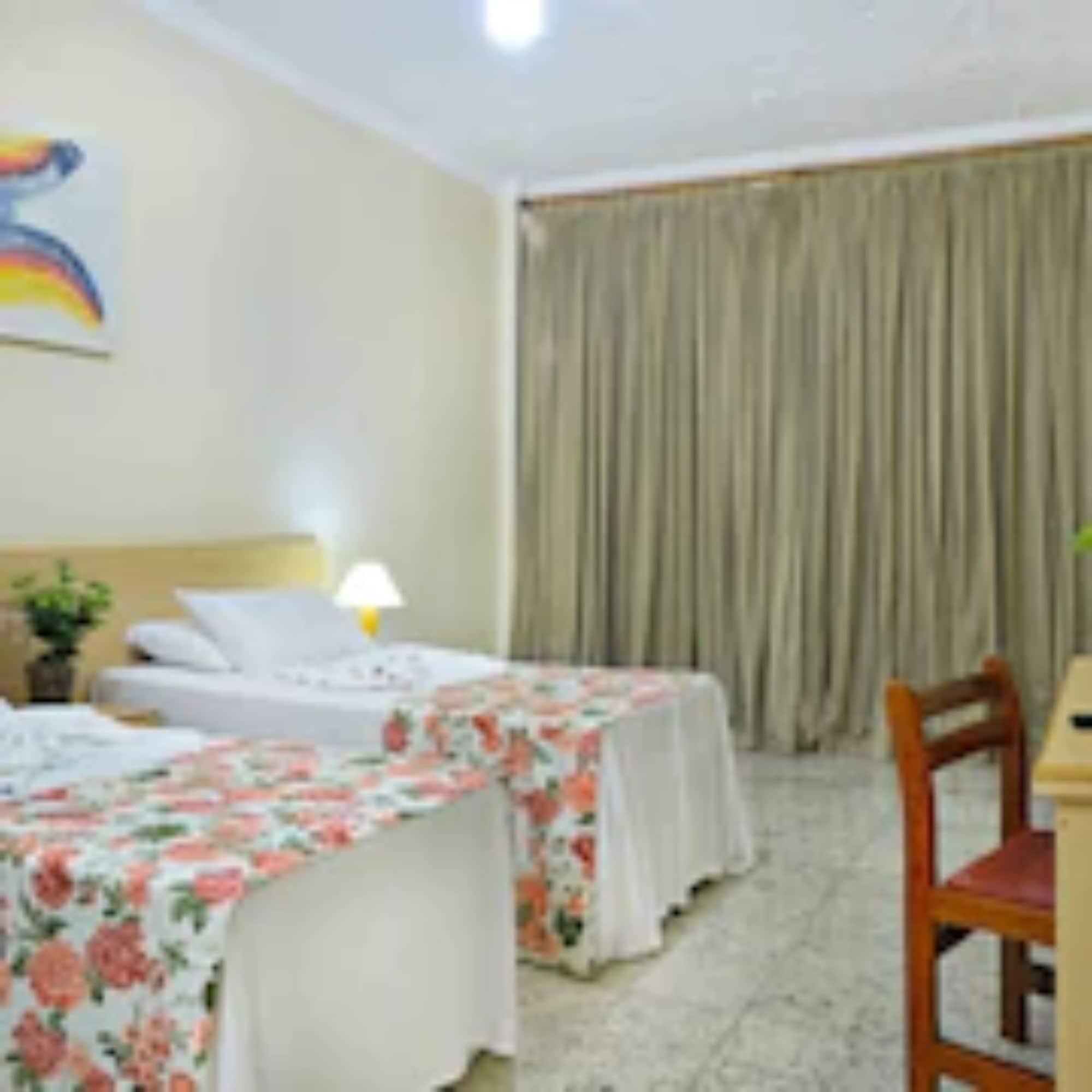 Hotel Dan Inn Barretos By Nacional Inn Exteriör bild