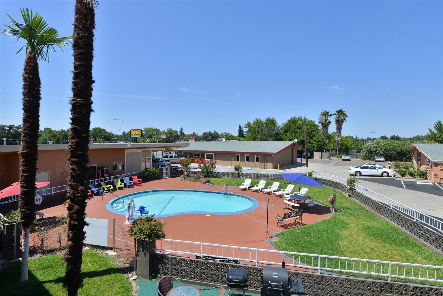 Hotel Dan Inn Barretos By Nacional Inn Exteriör bild