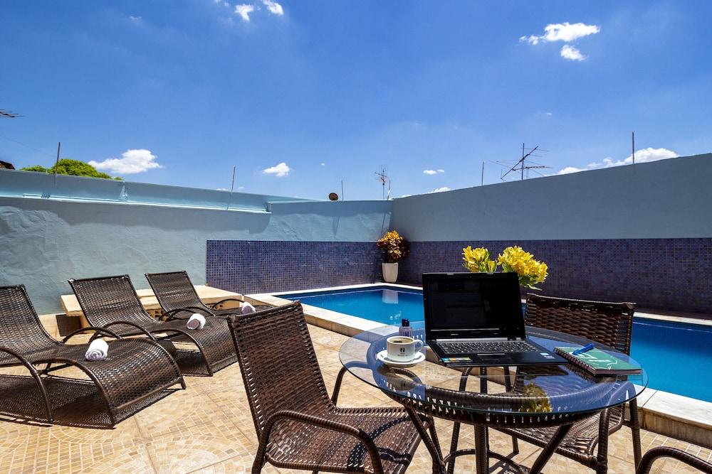 Hotel Dan Inn Barretos By Nacional Inn Exteriör bild