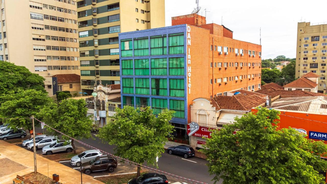 Hotel Dan Inn Barretos By Nacional Inn Exteriör bild