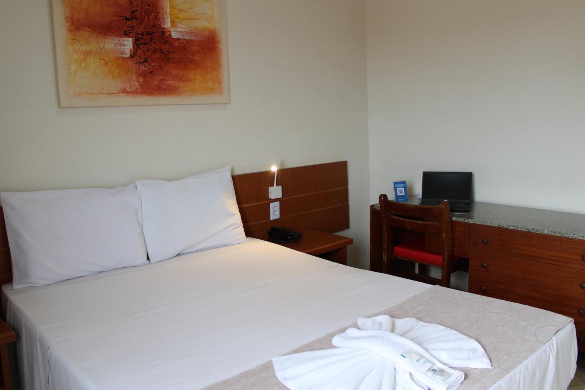 Hotel Dan Inn Barretos By Nacional Inn Exteriör bild