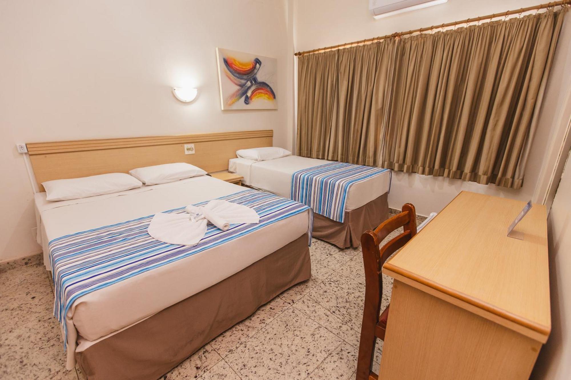 Hotel Dan Inn Barretos By Nacional Inn Exteriör bild